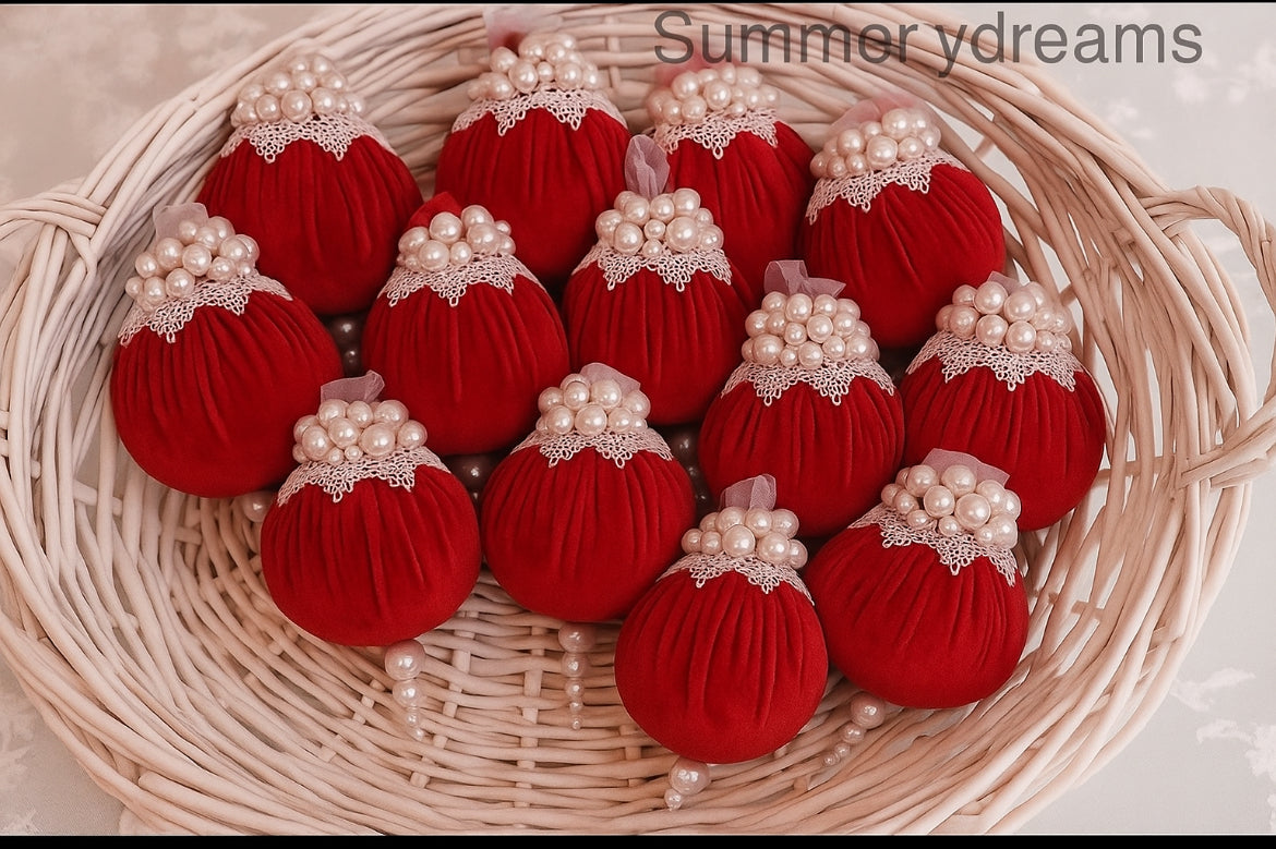 Set of 10 Velvet and pearls Christmas baubles
