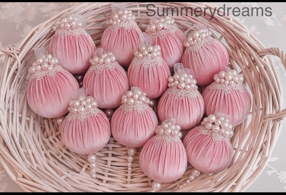 Set of 10 Velvet and pearls Christmas baubles