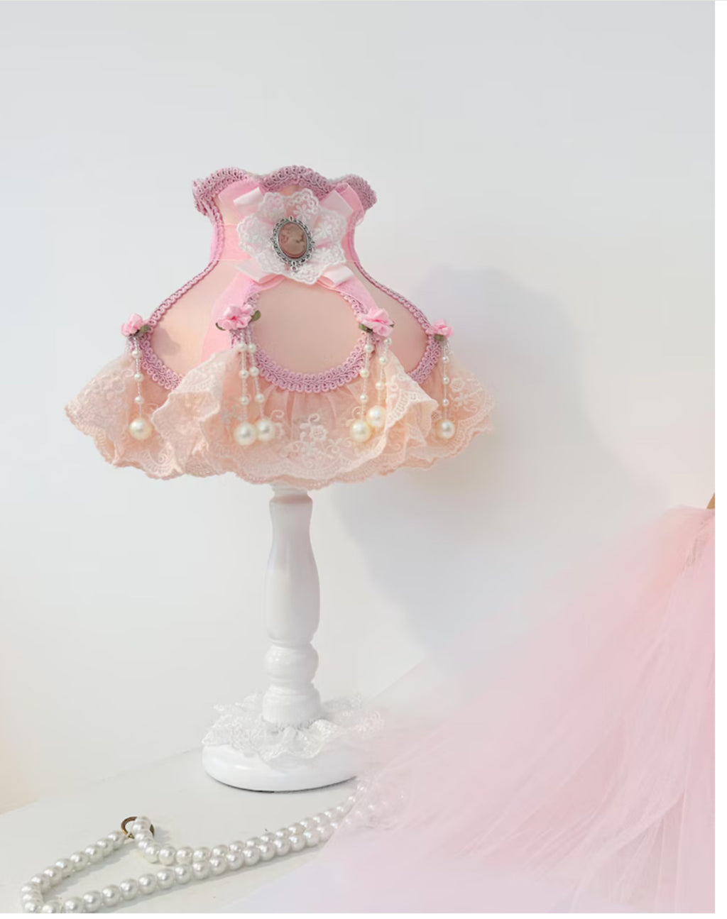 Pink princess table lamp
